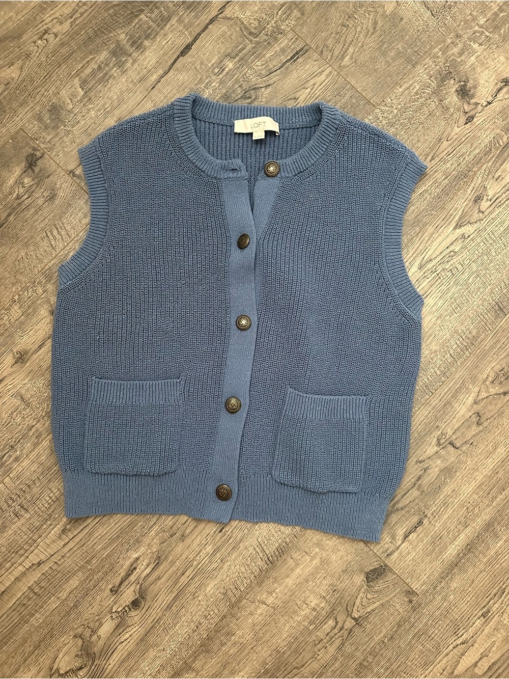 LOFT Blue Sleeveless Button-up Knit Vest with pockets. Size M
